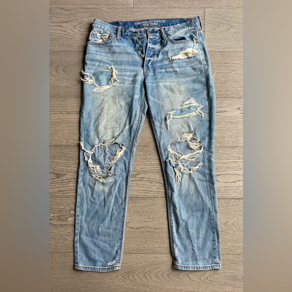 Vintage High Rise Ripped Jeans - Picture 3 of 6